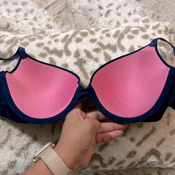 Victoria's Secret PinkWear Everywhere PushUpBra, Padded, Smoothing, Ensign (38B) - Picture 5 of 6